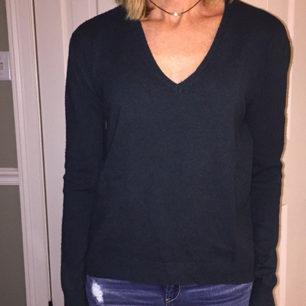 Michael stars sweater
